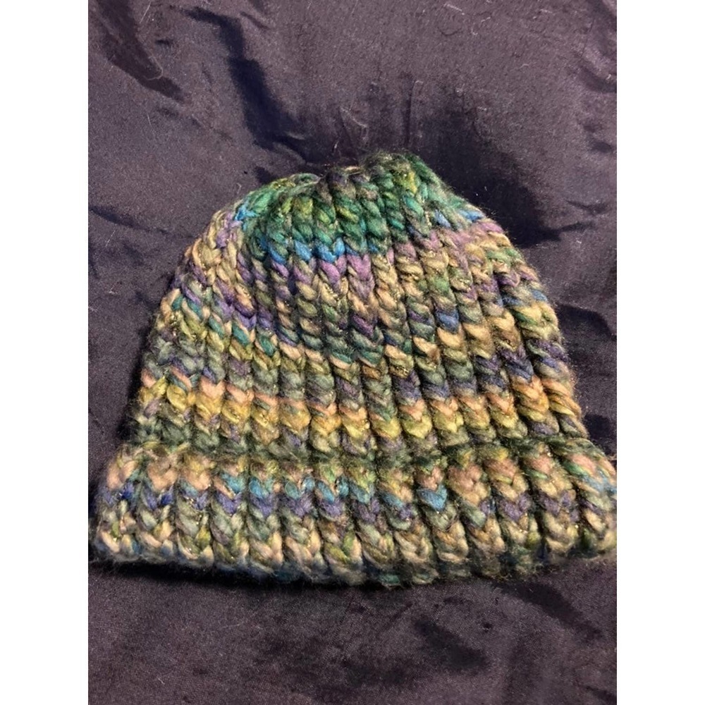 Handmade baby hats (bundle of 8) - Picture 8 of 9